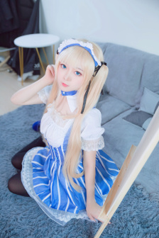 穿1毫米的裙子跳舞
